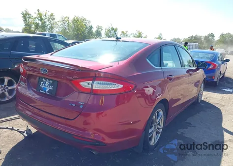2015 Ford Fusion Hybrid Se из США, поврежденный, VIN 3FA6P0LU9FR158405